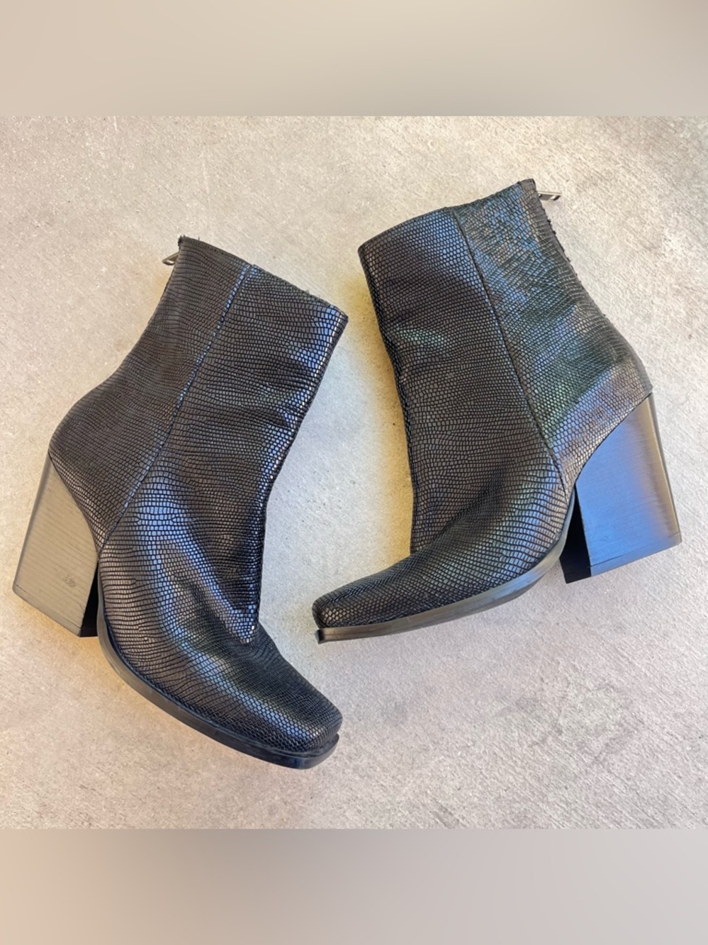 Seychelles black heeled booties 6.5